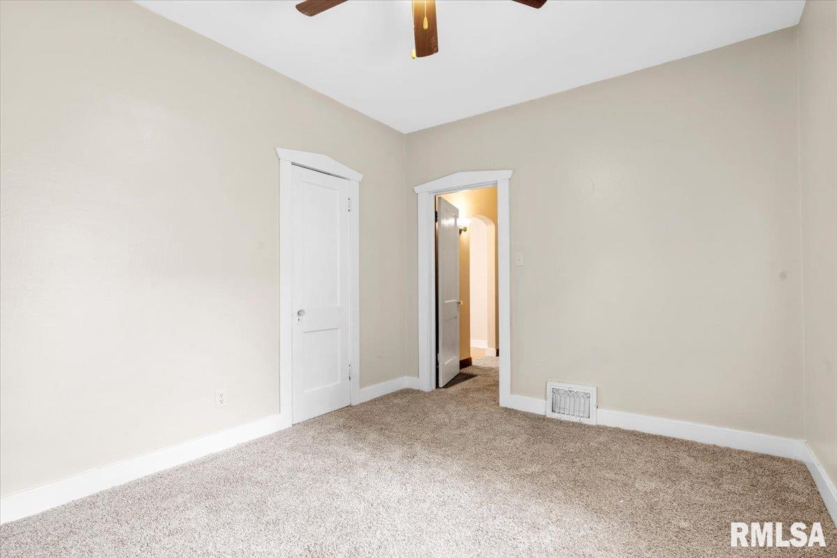 2240 South 10th Street Springfield, IL 62703 - Photo 16 of 19