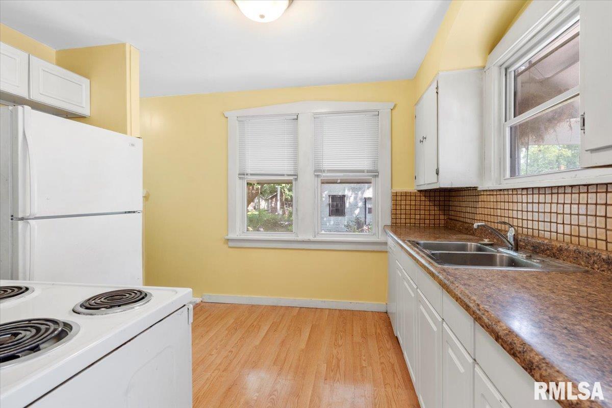 2240 South 10th Street Springfield, IL 62703 - Photo 9 of 19