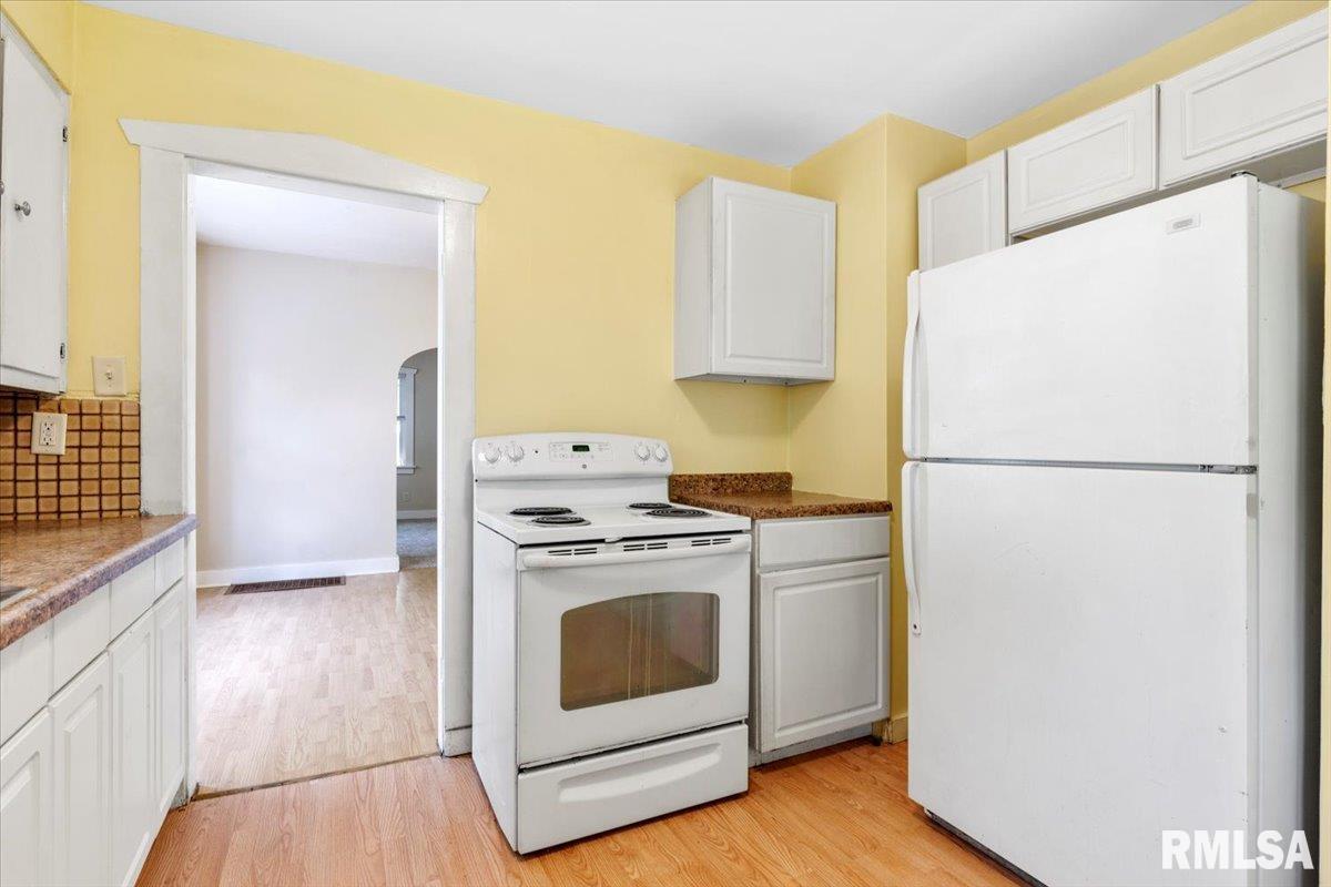 2240 South 10th Street Springfield, IL 62703 - Photo 10 of 19