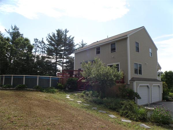 5 Angus Way Pelham, NH 03076 - Photo 4 of 29