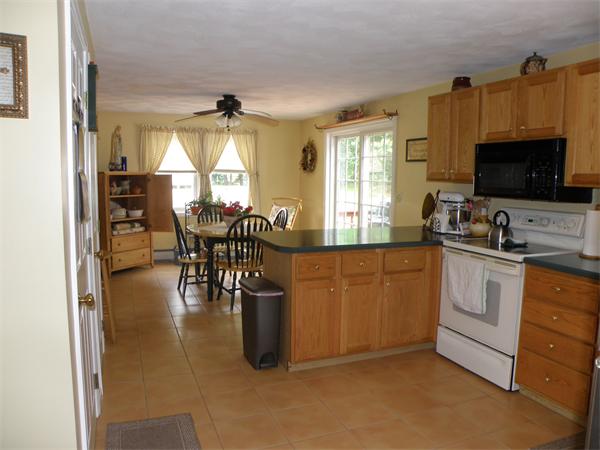 5 Angus Way Pelham, NH 03076 - Photo 9 of 29