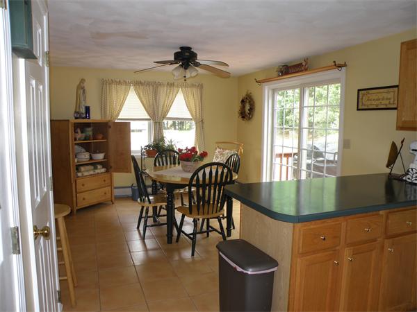 5 Angus Way Pelham, NH 03076 - Photo 10 of 29