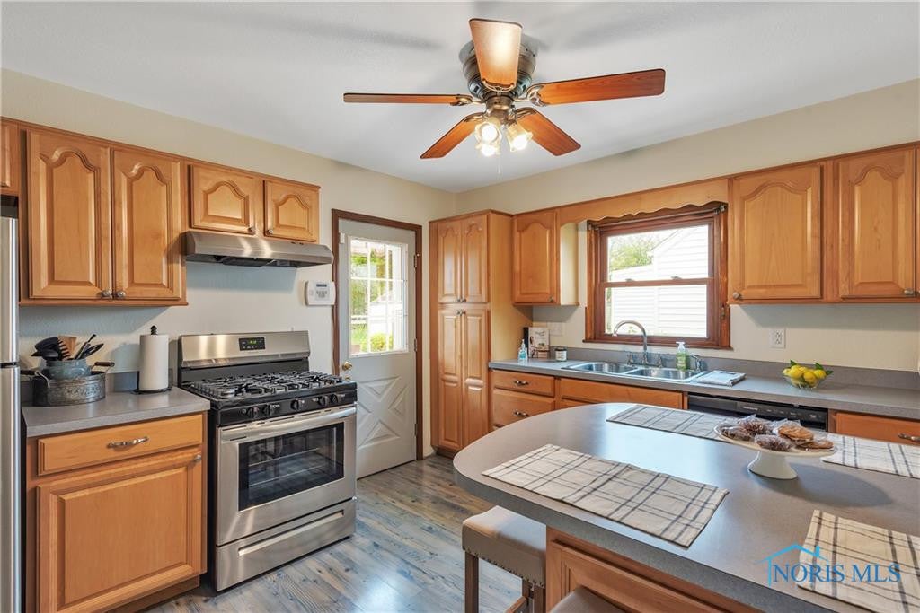 853 Mambrino Road Oregon, OH 43616 - Photo 10 of 32 Gallery Image 10