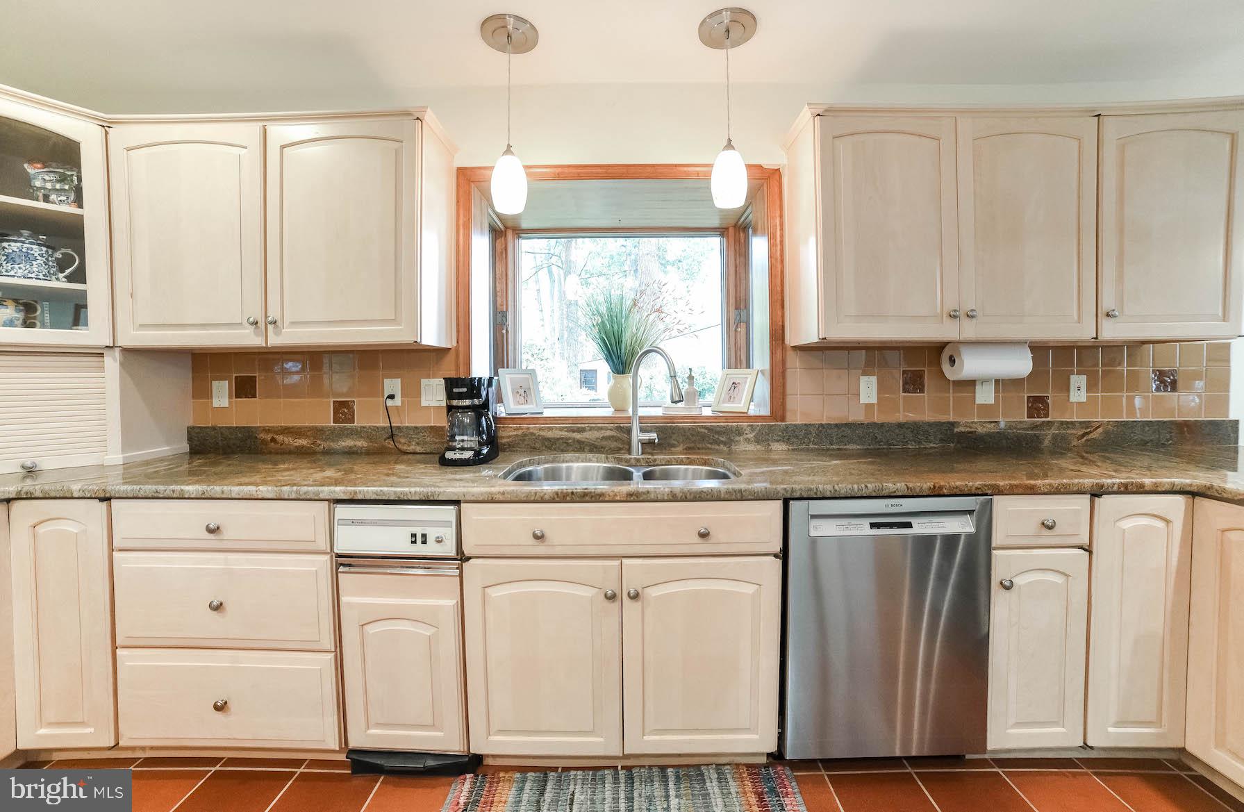 18293 River Road Tall Timbers, MD 20690 - Photo 26 of 62 Lots of counter space