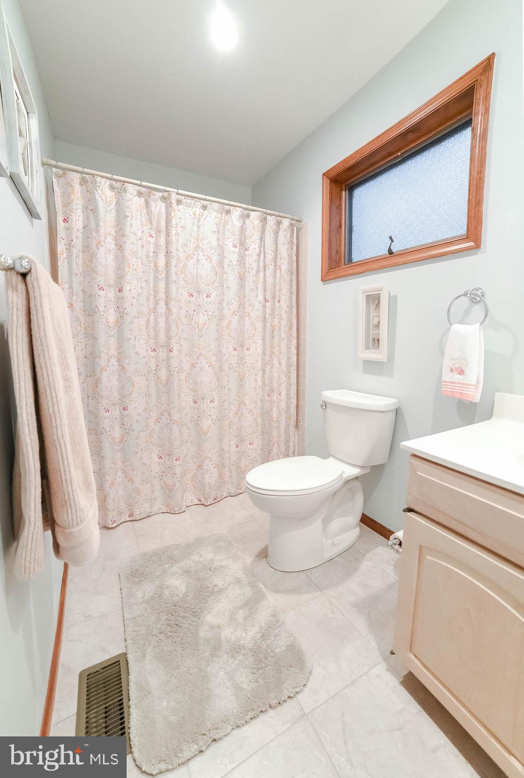 18293 River Road Tall Timbers, MD 20690 - Photo 44 of 62 Main level bath
