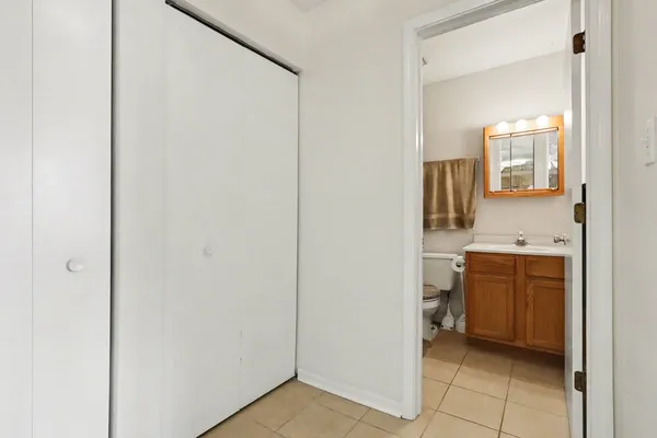 $146,000 | 1900 Light Road, Unit 210, Oswego, IL 60543