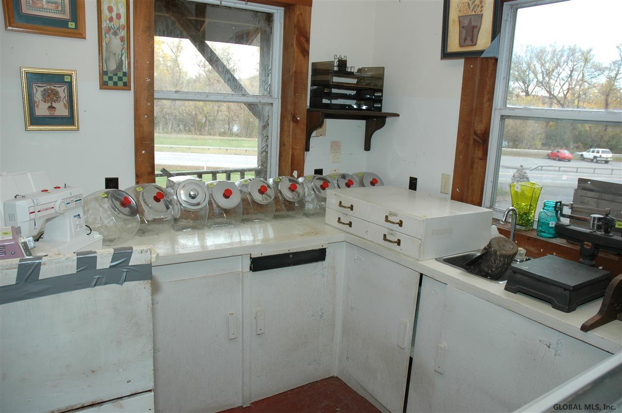 661 River Road Rotterdam, NY 12306 - Photo 21 of 25 Photo 21