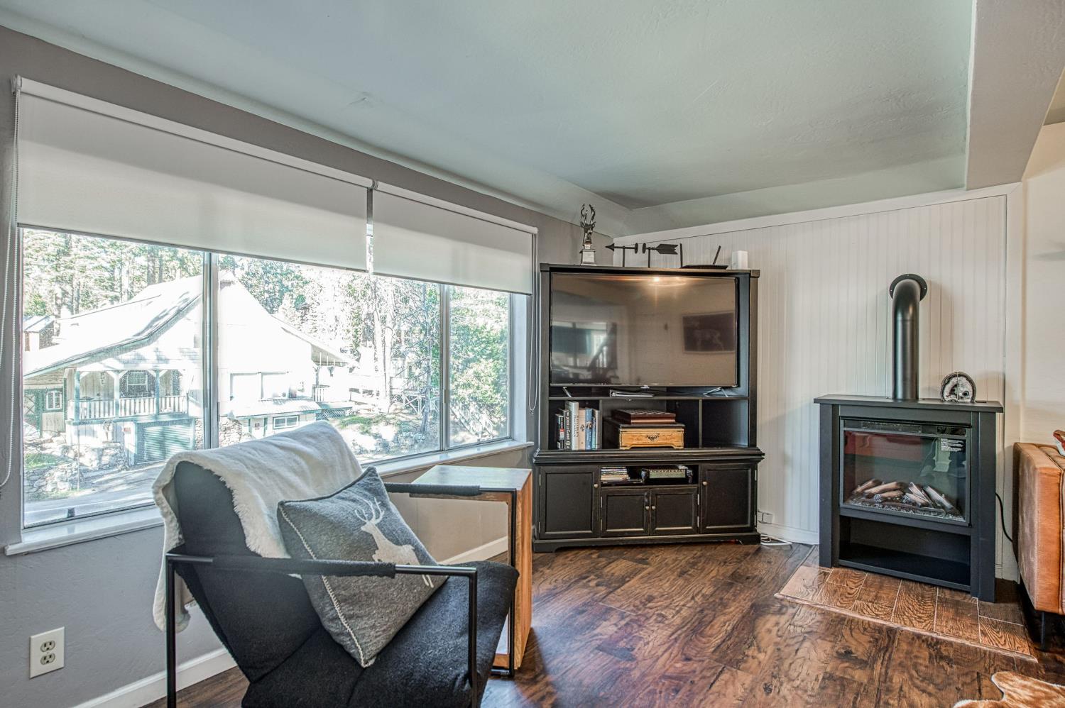 42009 Tollhouse Road Shaver Lake, CA 93664 - Photo 18 of 54