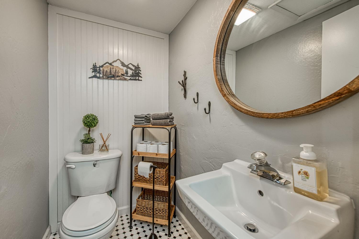 42009 Tollhouse Road Shaver Lake, CA 93664 - Photo 41 of 54