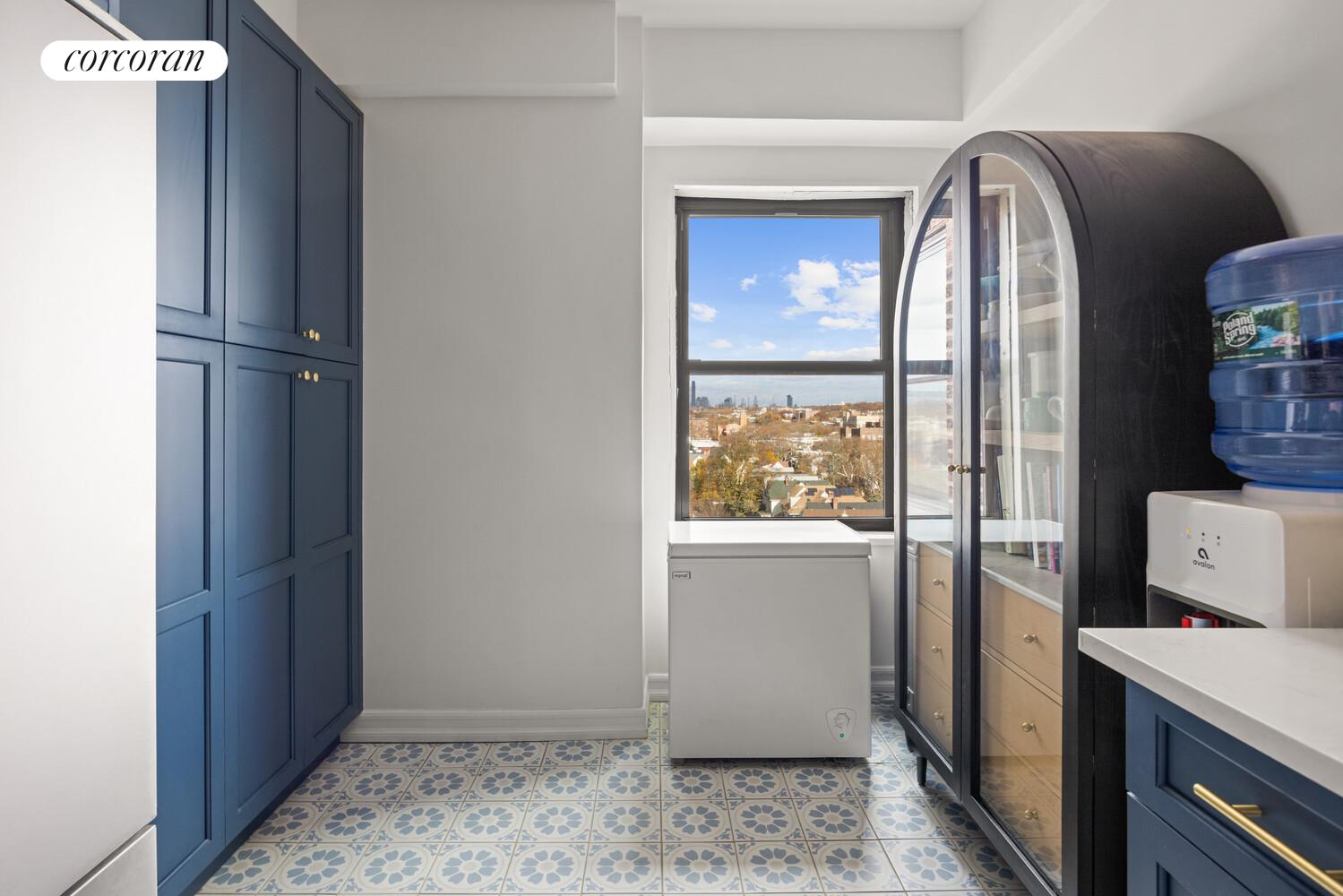 303 Beverley Road, Unit 9K Brooklyn, NY 11218 - Photo 4 of 10 a view of room with washer and dryer