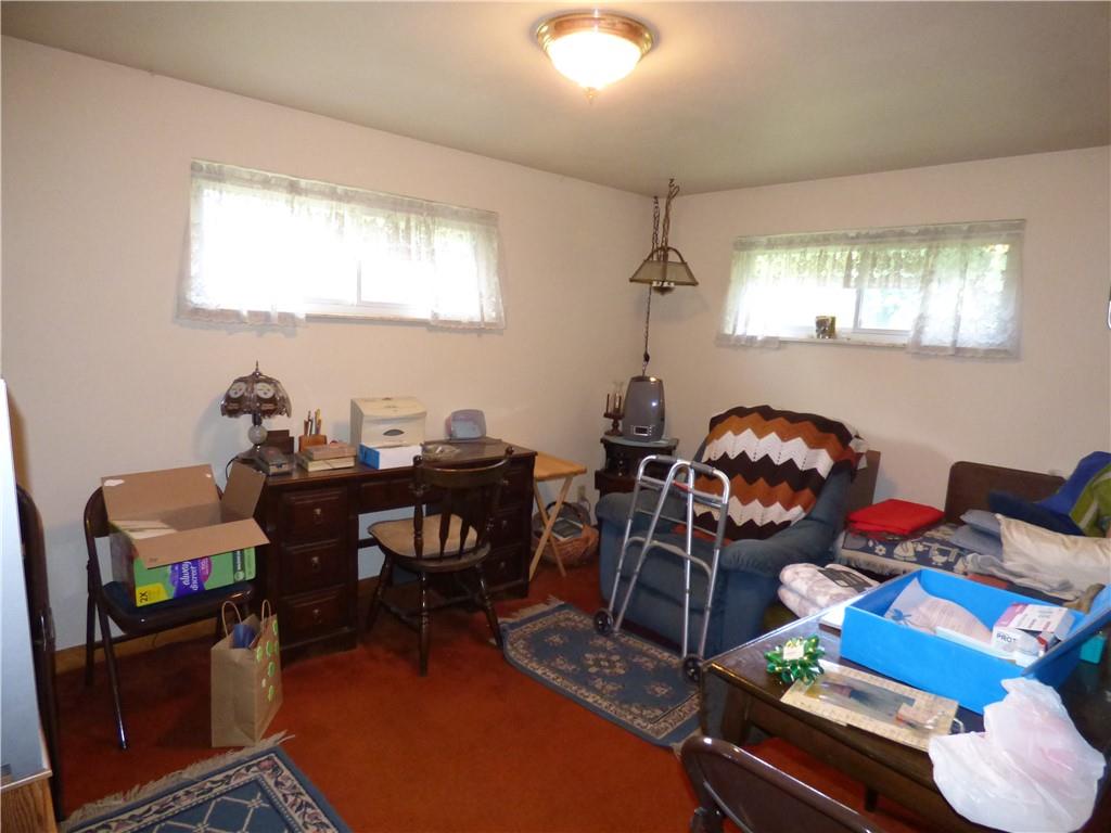 984 Baker Road Bridgeville, PA 15017 - Photo 10 of 25 Gallery Image 10