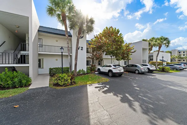 $1,850 | 1605 Highway 1, Unit V2204, Jupiter, FL 33477