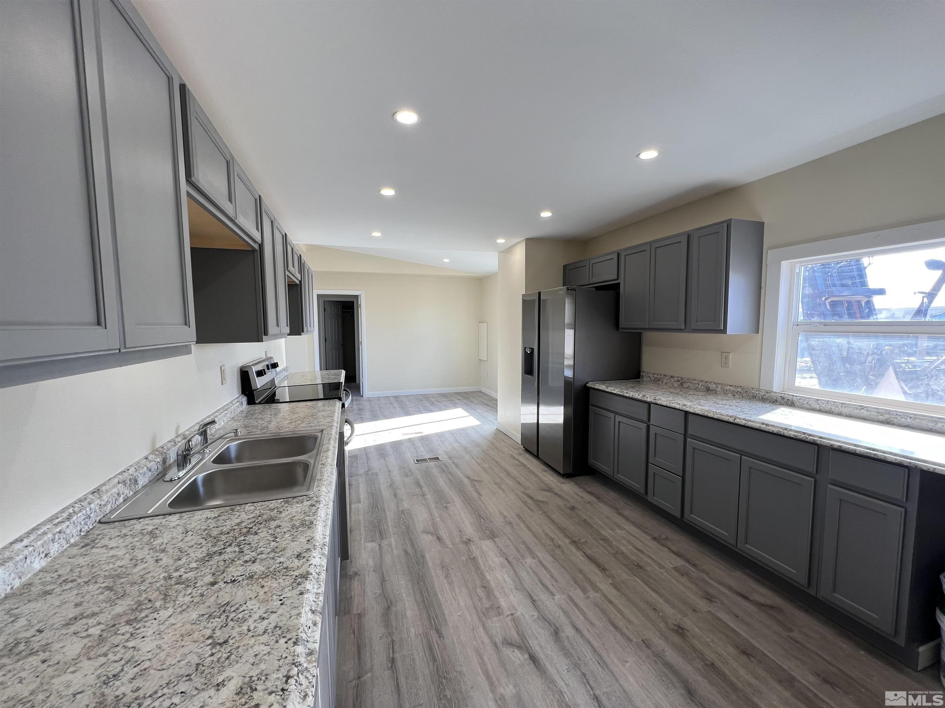 324 Carson Road Battle Mountain, NV 89820 - Photo 3 of 16 Photo 3