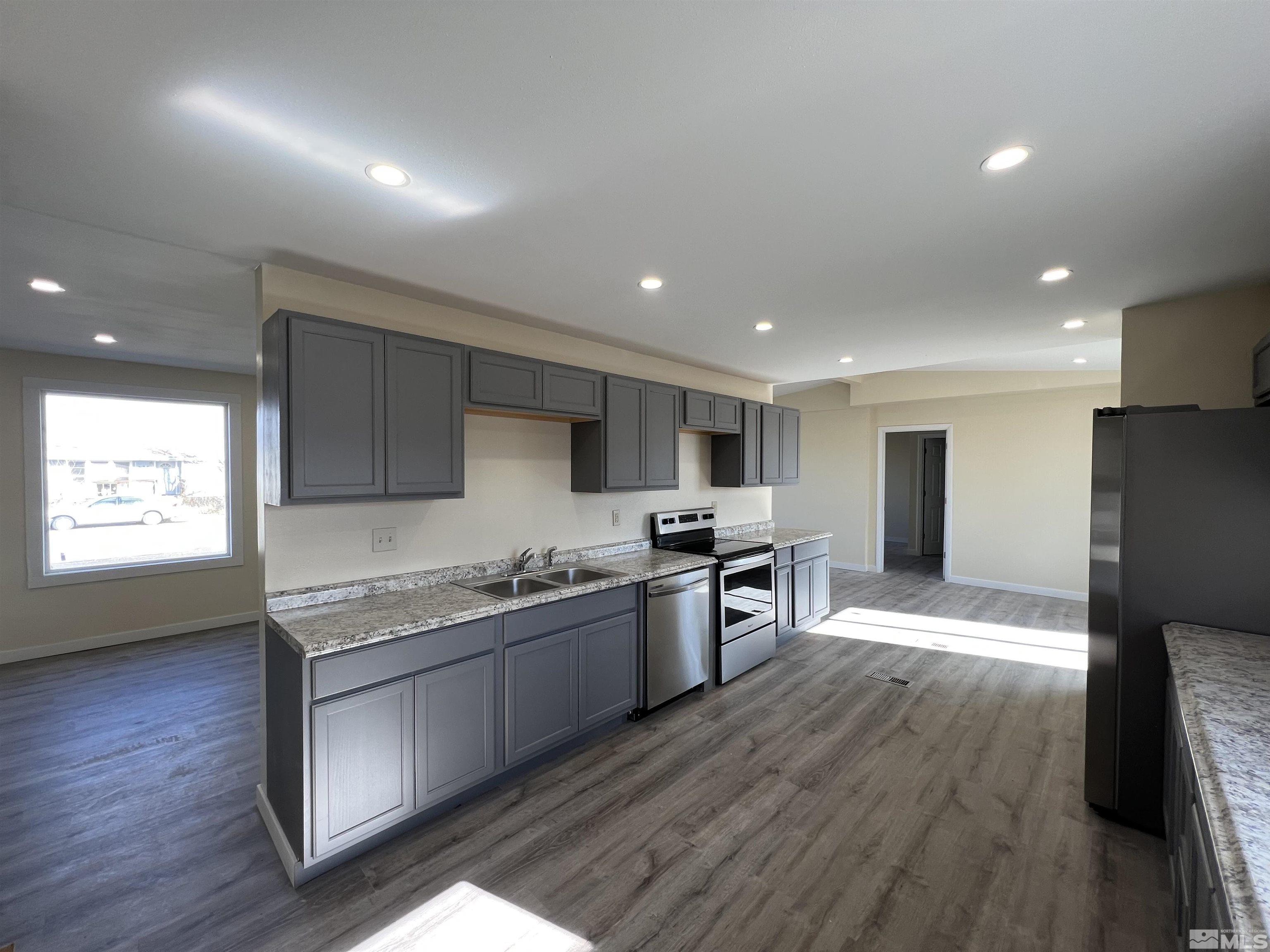 324 Carson Road Battle Mountain, NV 89820 - Photo 4 of 16 Photo 4