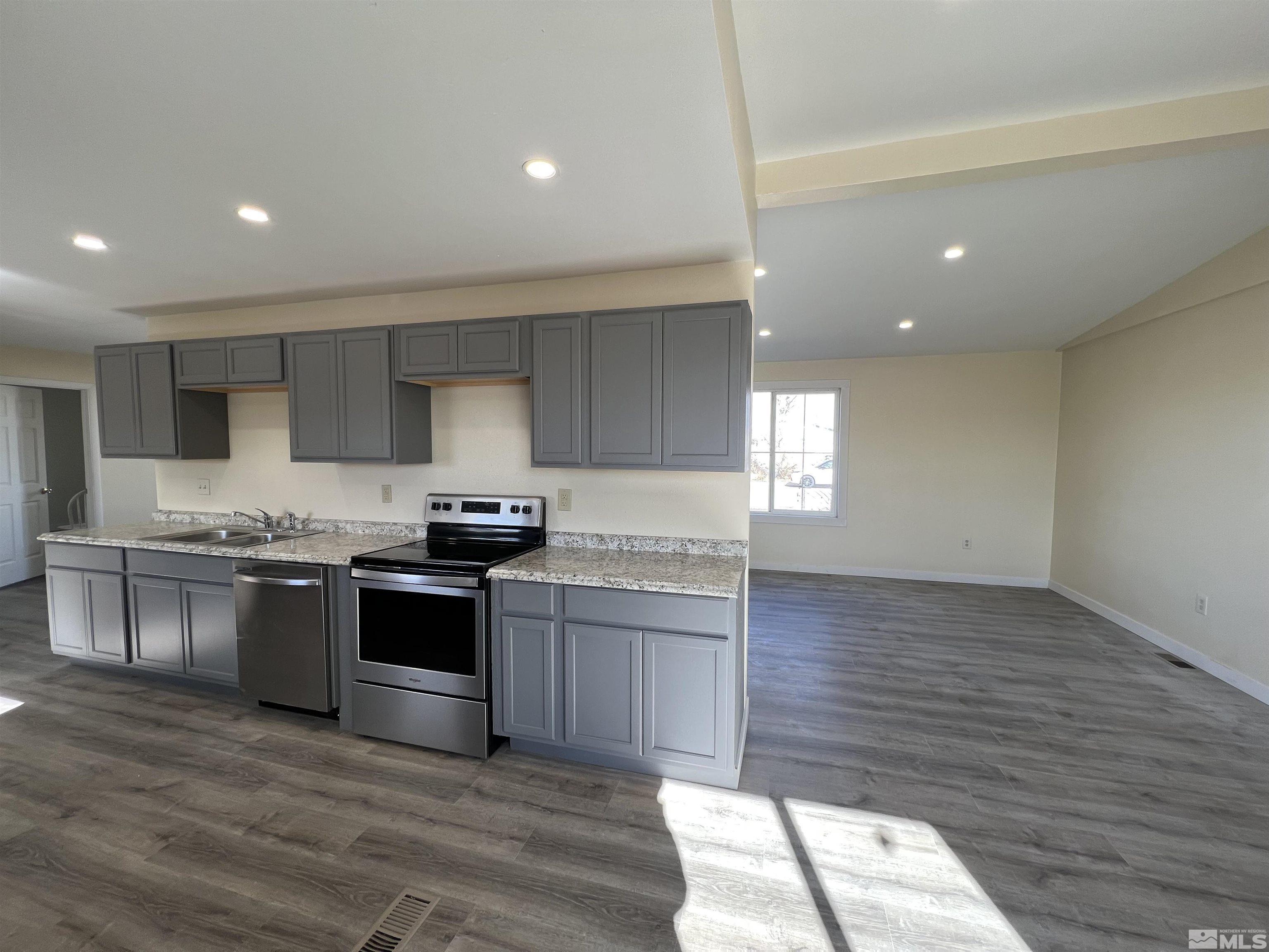324 Carson Road Battle Mountain, NV 89820 - Photo 6 of 16 Photo 6