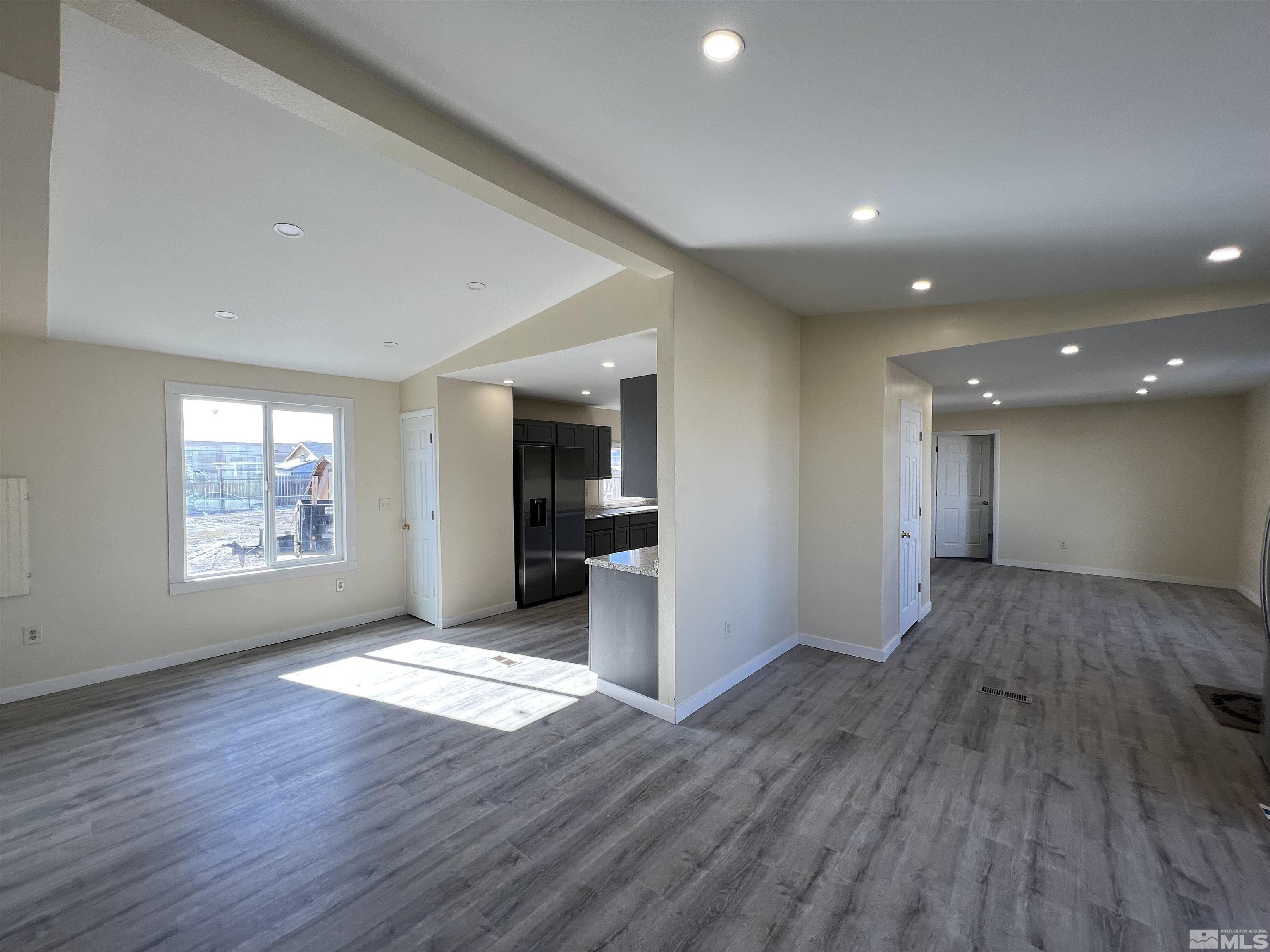 324 Carson Road Battle Mountain, NV 89820 - Photo 8 of 16 Photo 8