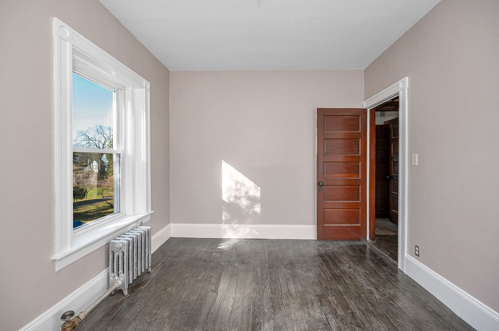7 East Dracut Road Methuen, MA 01844 - Photo 17 of 27 Gallery Image 17