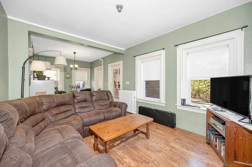 7 East Dracut Road Methuen, MA 01844 - Photo 8 of 27 Gallery Image 8