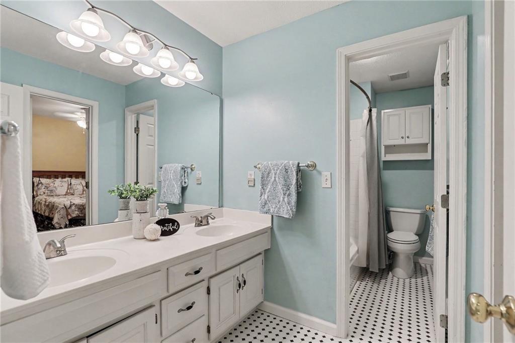 5304 Mullen Road Shawnee, KS 66216 - Photo 28 of 58