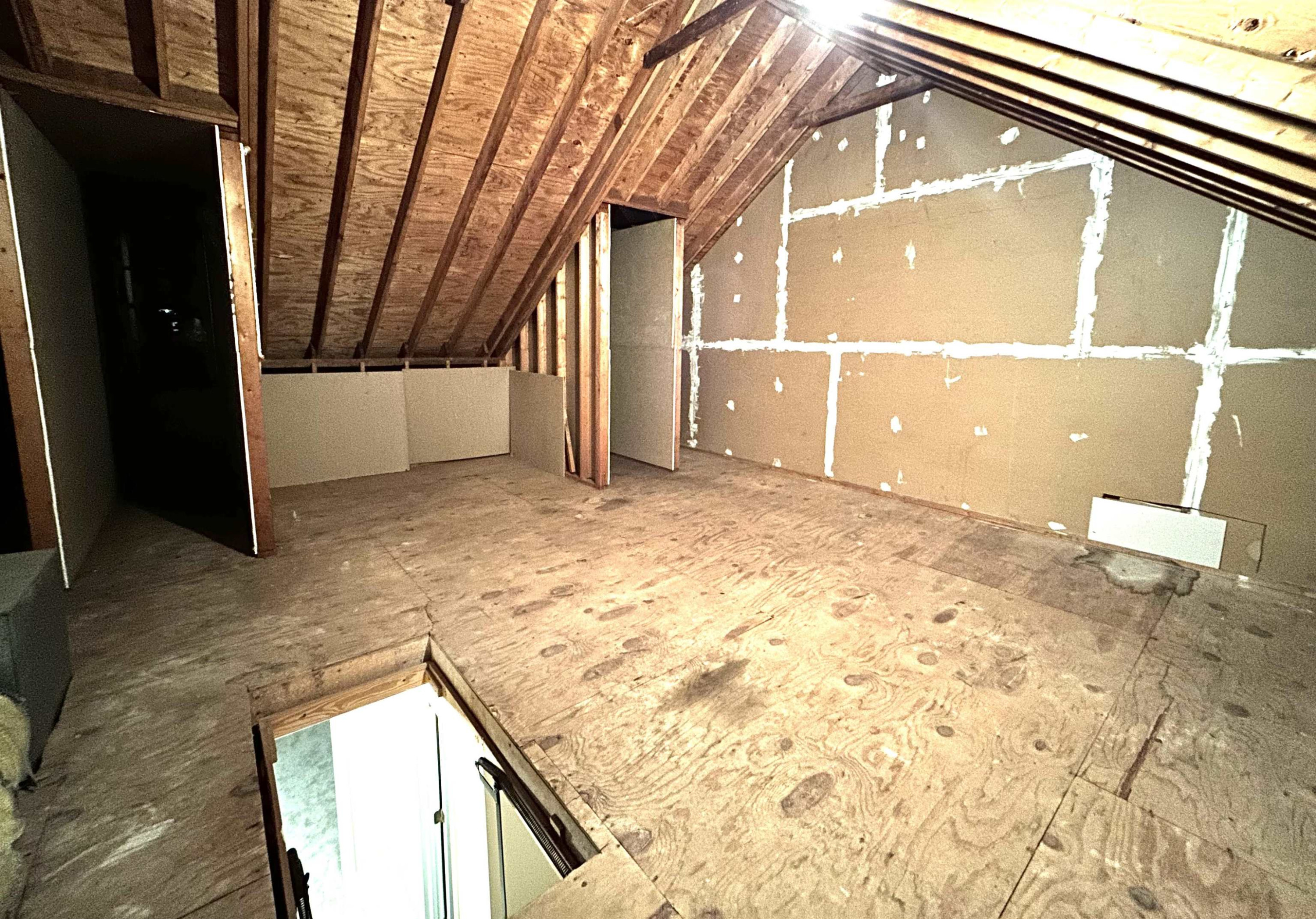 4605 Hershey Court Raleigh, NC 27613 - Photo 25 of 30 Attic