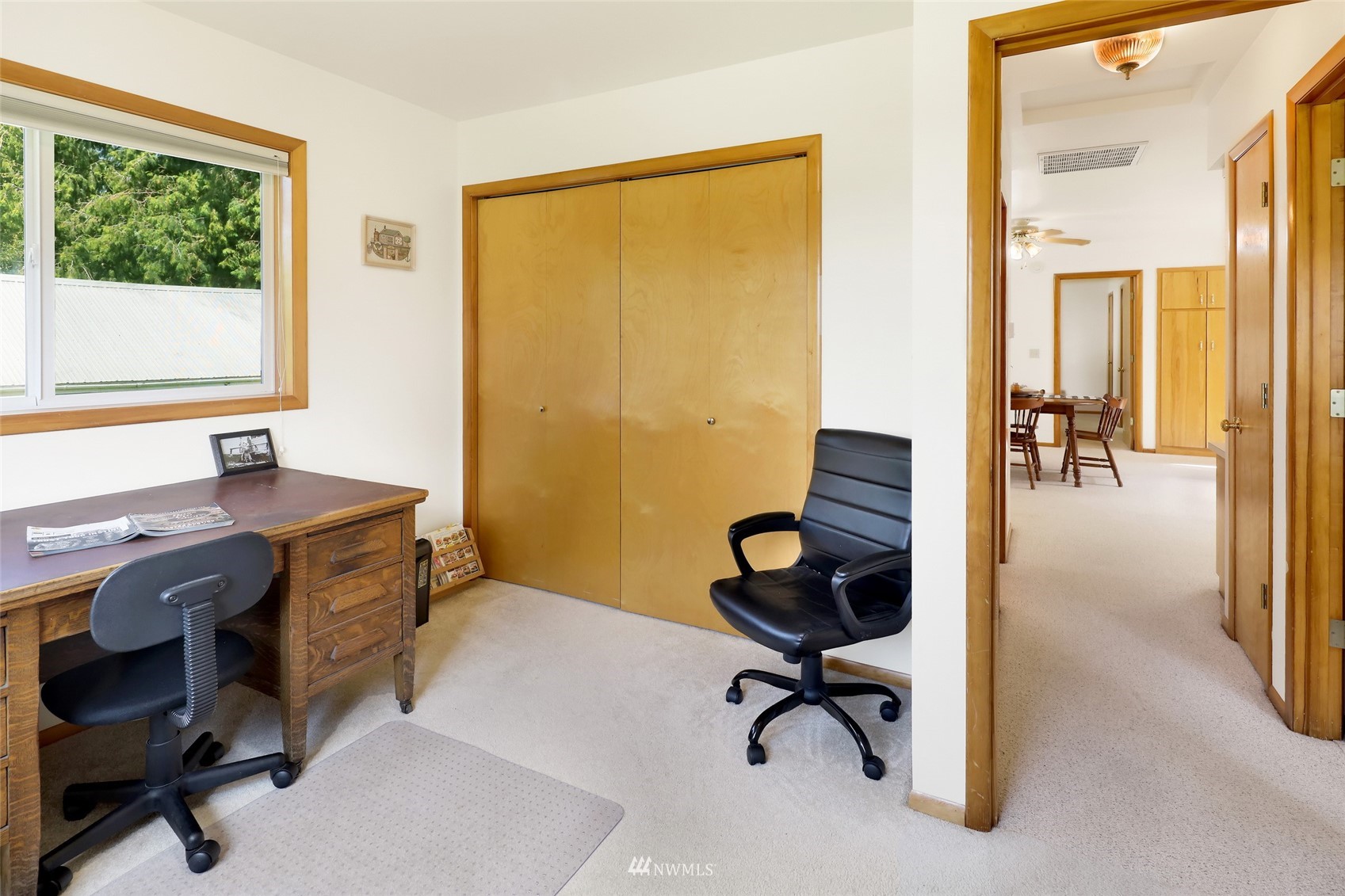 3938 Bowen Road Sumas, WA 98295 - Photo 19 of 34 a view of a workspace with furniture and a window