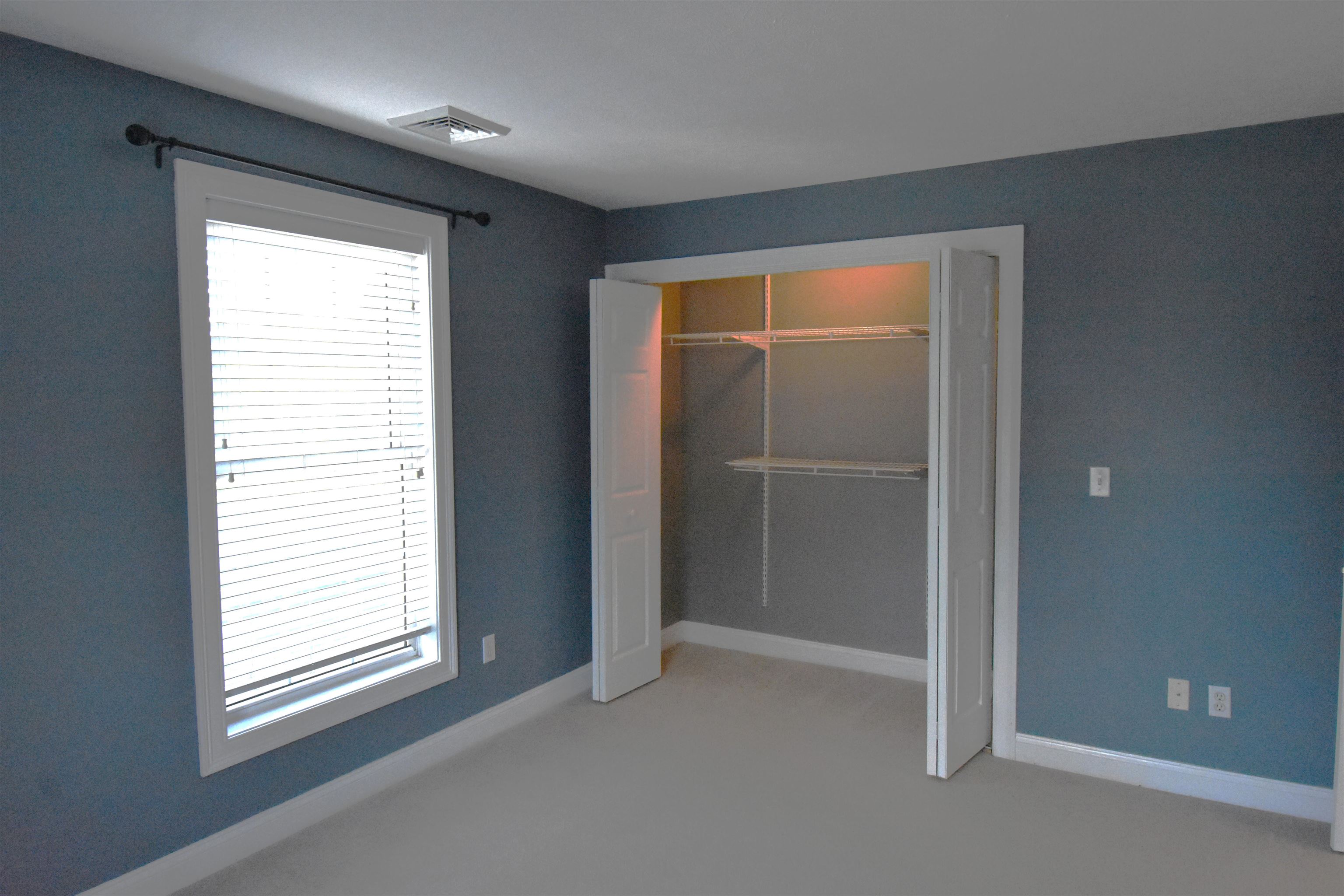 2246 Elm Street Manchester, NH 03104 - Photo 13 of 18