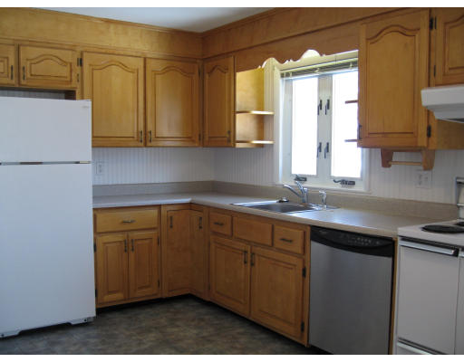 5 Innitou Road Woburn, MA 01801 - Photo 3 of 8 Gallery Image 3