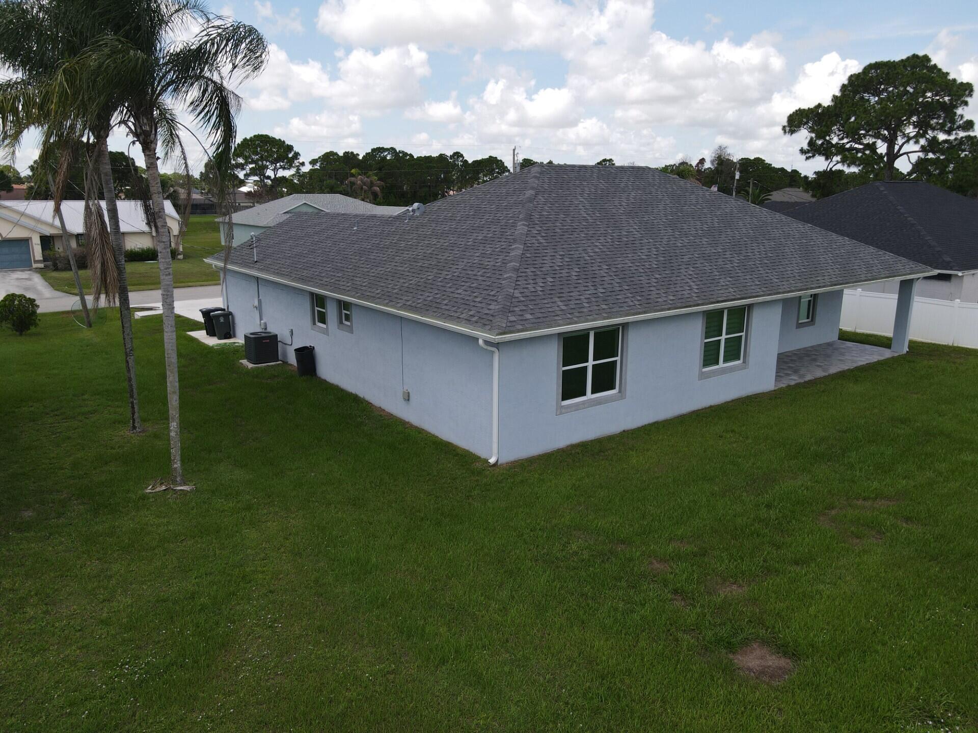 5673 Northwest Whitecap Road Port St. Lucie, FL 34986 - Photo 27 of 31 5cfcf415-50b8-4993-a776-ccfd03133c43