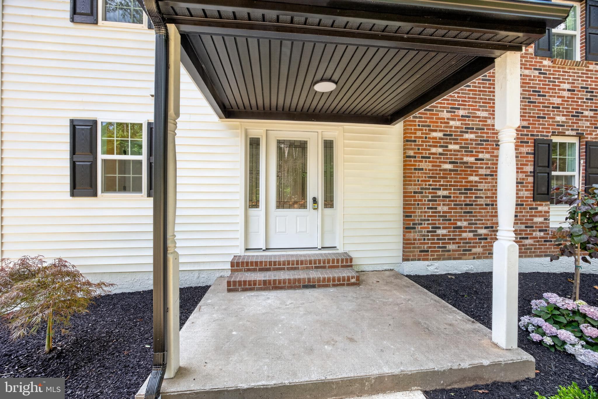 303 Norwood Road Downingtown, PA 19335 - Photo 5 of 48