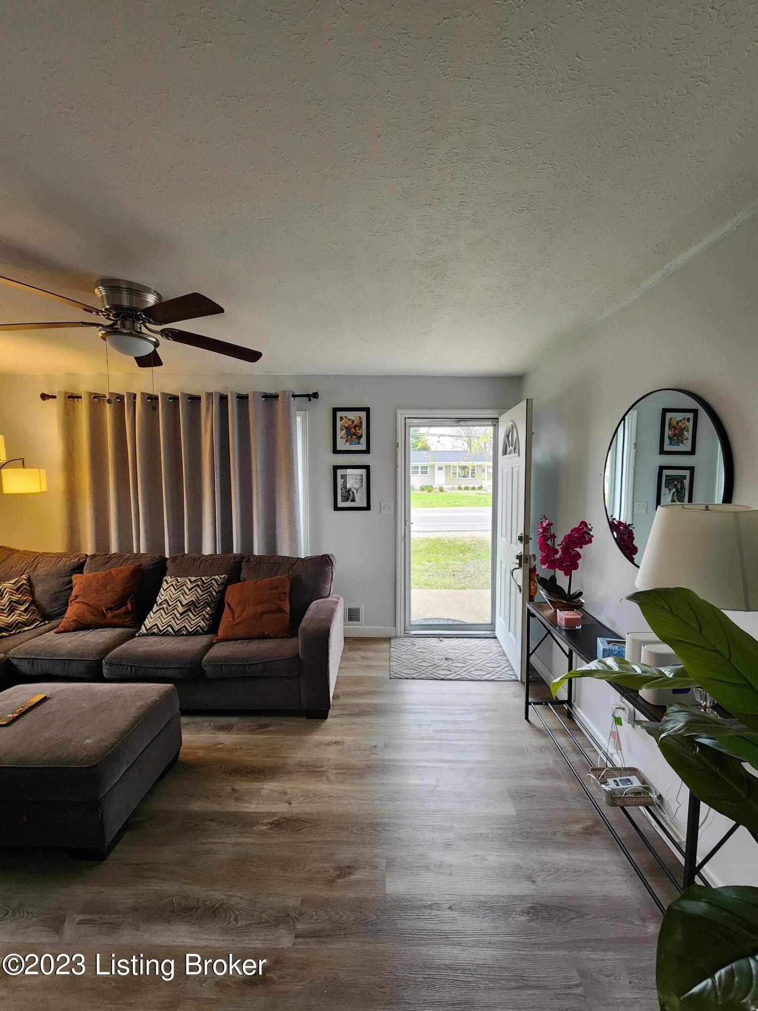 6104 Terry Road Louisville, KY 40258 - Photo 9 of 22 20230316_165128