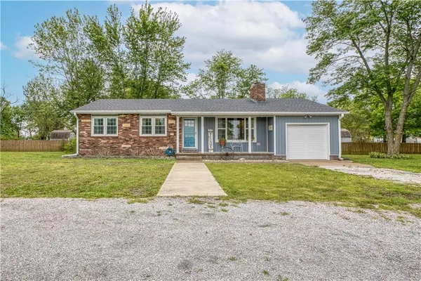 $185,000 | 807 Carline Road, Girard, KS 66743