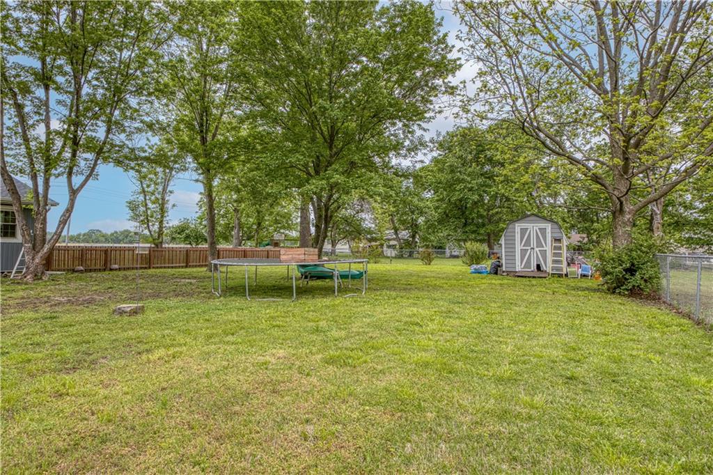 807 Carline Road Girard, KS 66743 - Photo 25 of 26