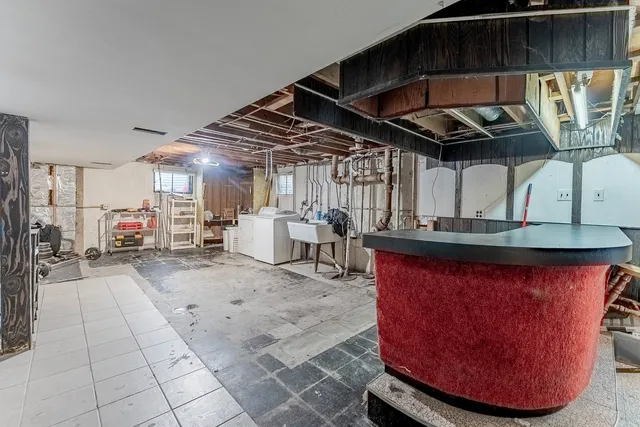 a view of a storage & utility room