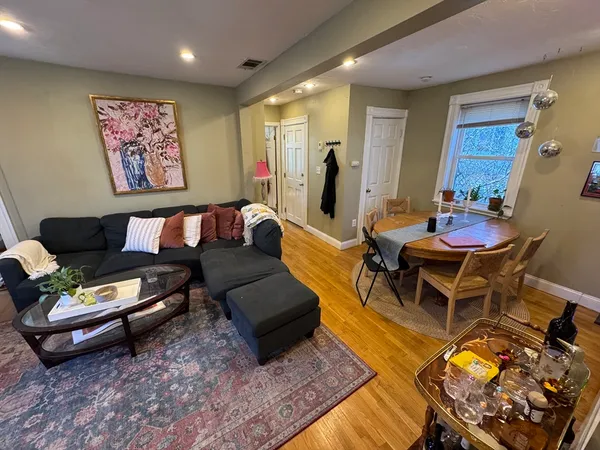 $5,250 | 735 Somerville Avenue, Unit 3, Somerville, MA 02143