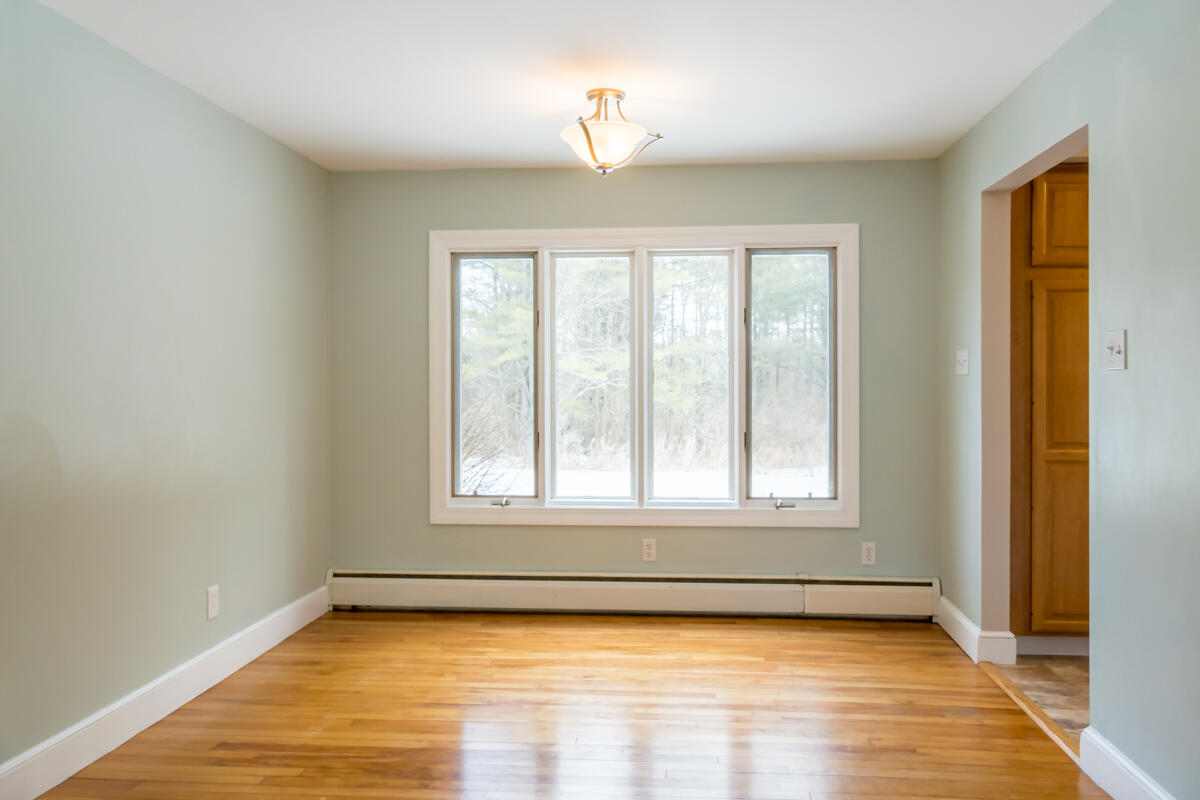 174 Durham Road Freeport, ME 04032 - Photo 12 of 54 17-Dining Room (2 of 3)