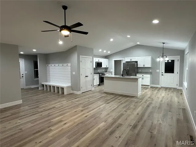 $425,000 | 508 Shoshone Drive, Waynesville, MO 65583