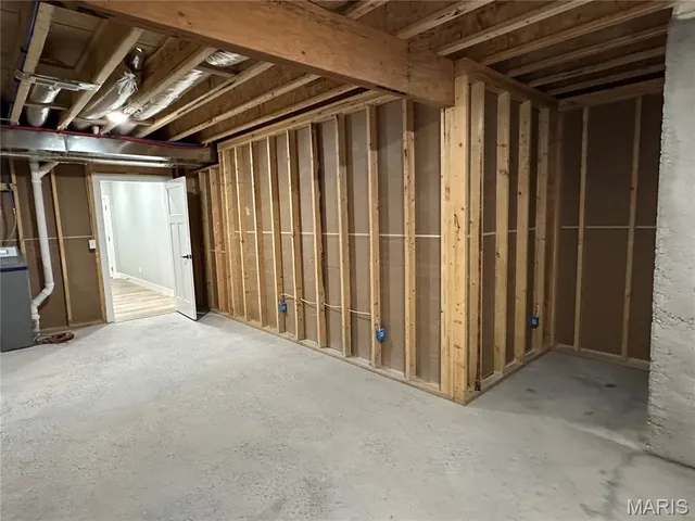 $425,000 | 508 Shoshone Drive, Waynesville, MO 65583