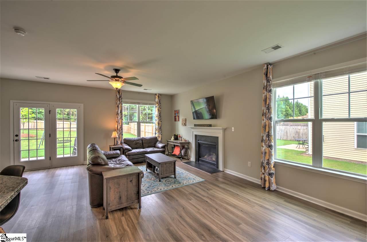 170 Eventine Way Boiling Springs, SC 29316 - Photo 8 of 36 Gallery Image 8