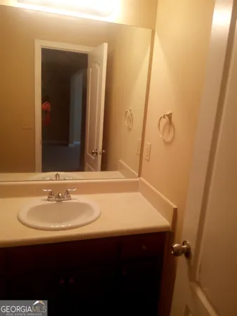 $1,600 | 8630 Thomas Road, Riverdale, GA 30274