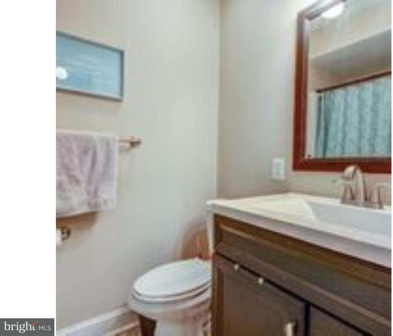 3577 Brookview Road Philadelphia, PA 19154 - Photo 18 of 25 Bathroom