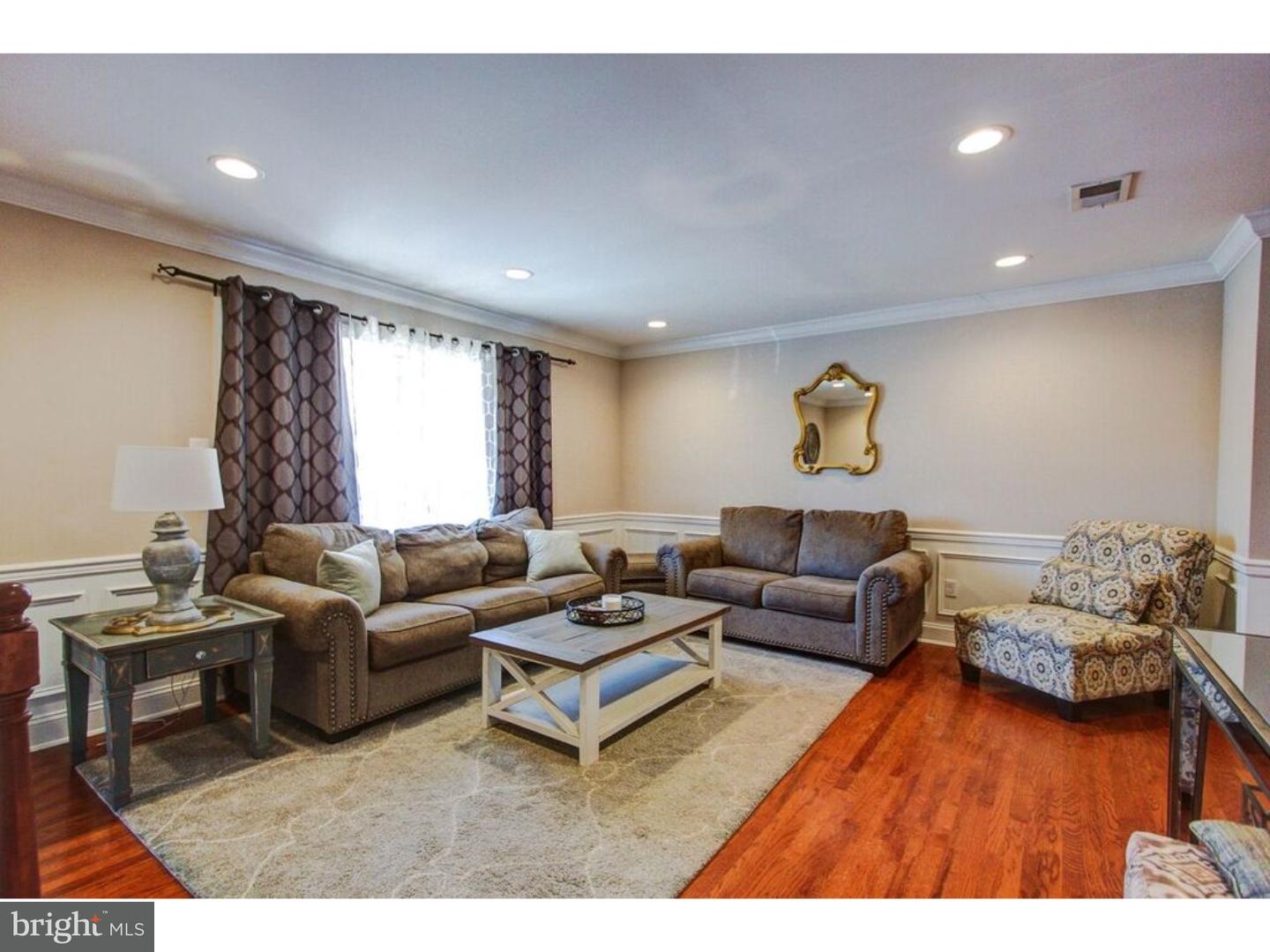 3577 Brookview Road Philadelphia, PA 19154 - Photo 3 of 25 Gallery Image 3