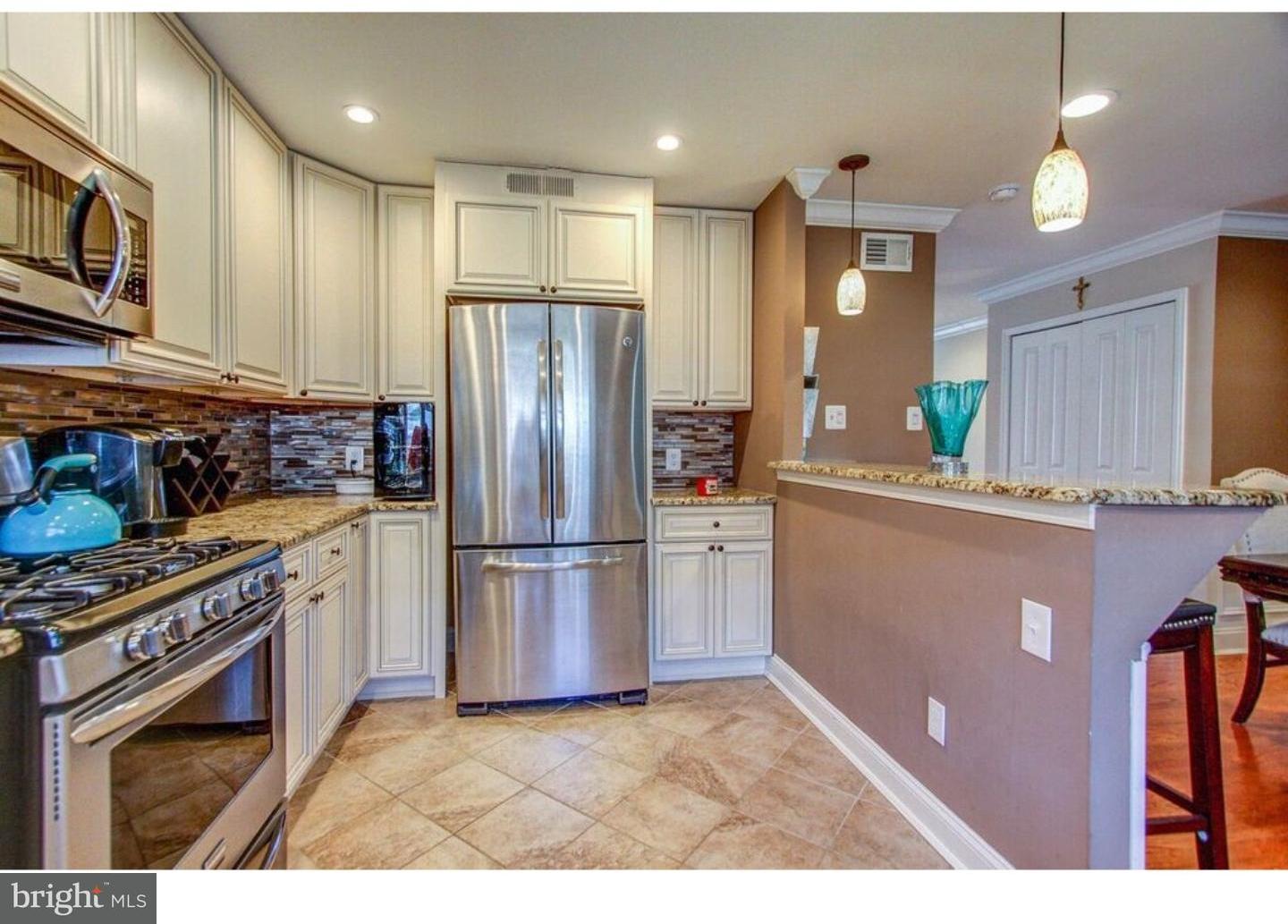 3577 Brookview Road Philadelphia, PA 19154 - Photo 8 of 25 Gallery Image 8