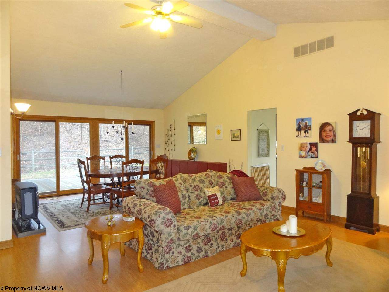161 Elizabeth Valley Road Morgantown, WV 26508 - Photo 5 of 20 Gallery Image 5