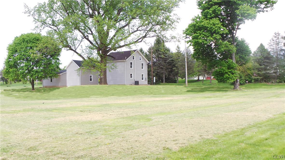 339 Georgetown Road Nazareth, PA 18064 - Photo 2 of 37 Gallery Image 2