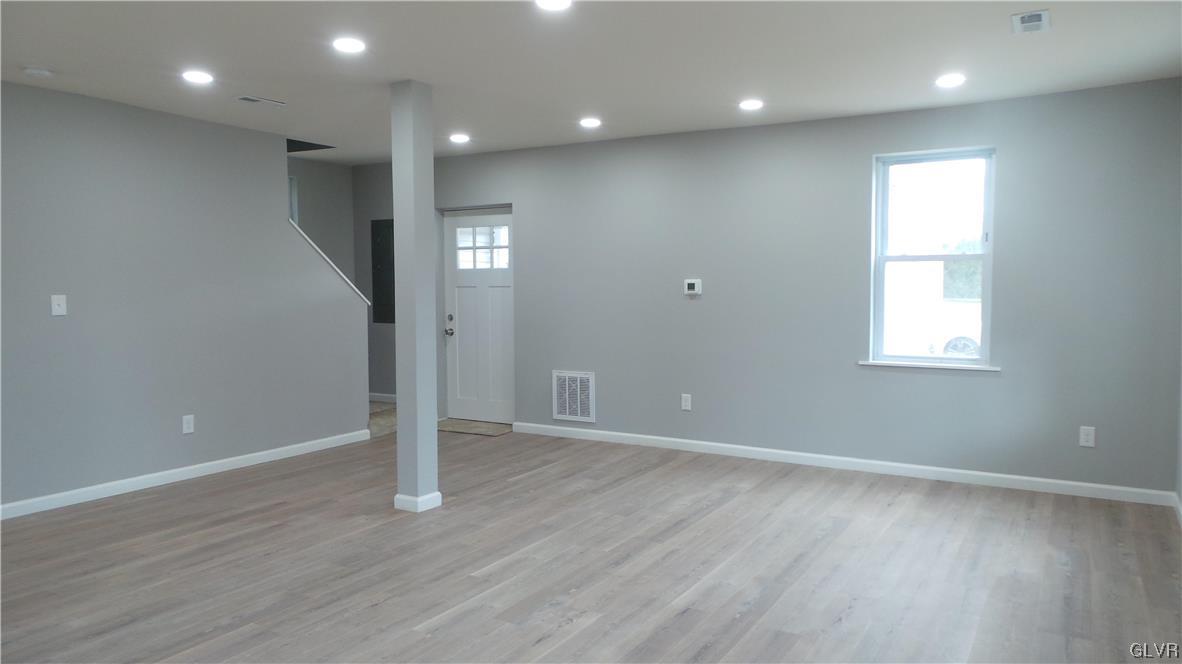 339 Georgetown Road Nazareth, PA 18064 - Photo 4 of 37 Gallery Image 4
