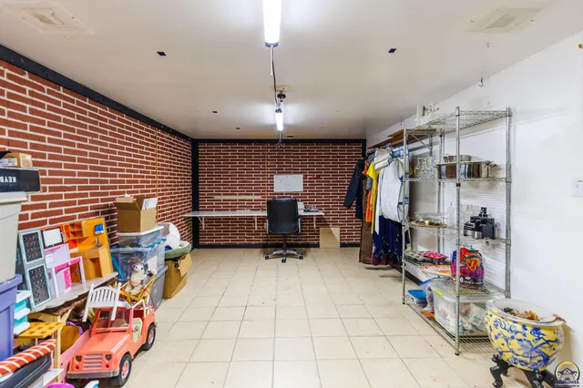 $220,000 | 102 Navarre Street, Rossville, KS 66533