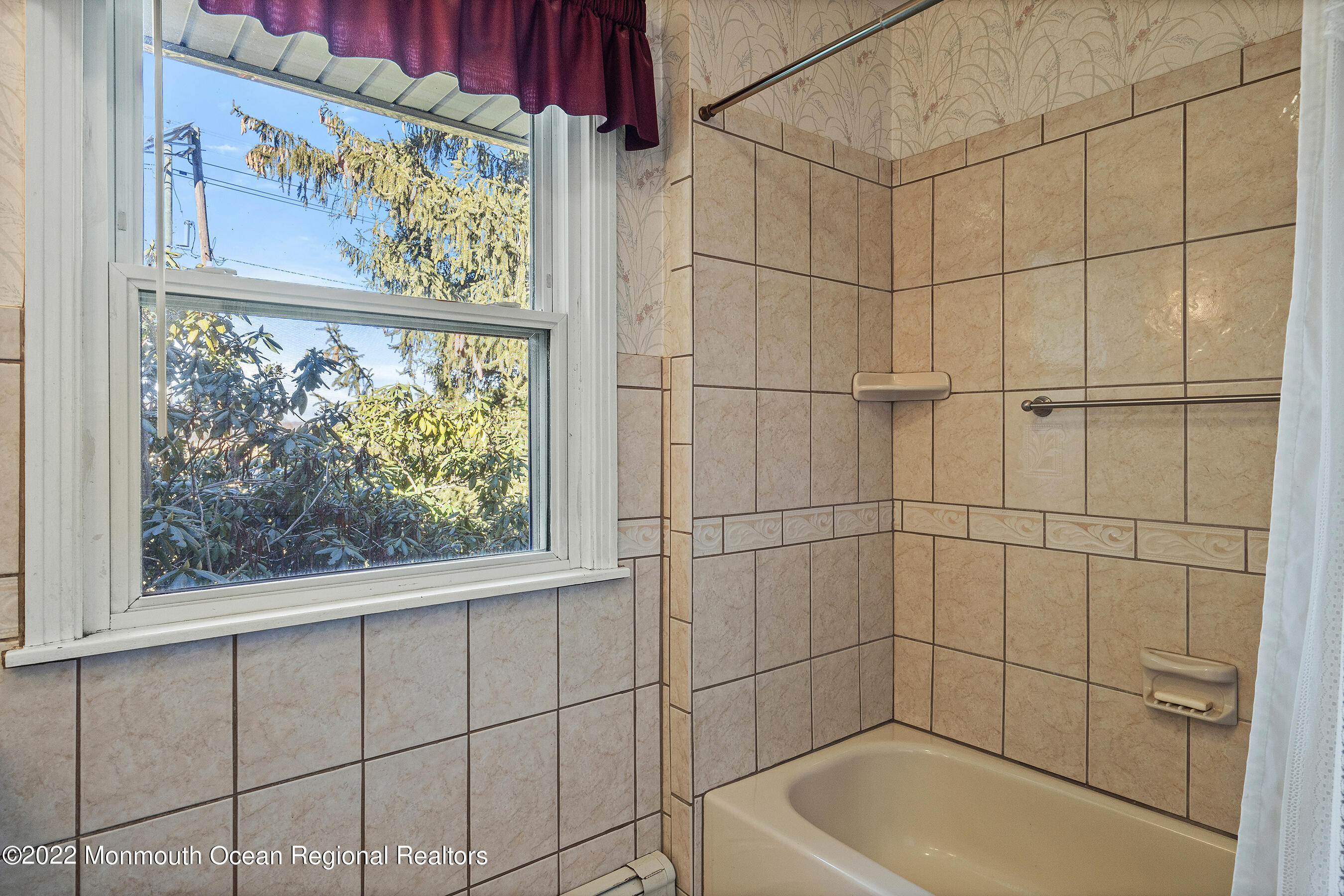 94 Old York Road Chesterfield, NJ 08515 - Photo 20 of 51 Bathroom 2