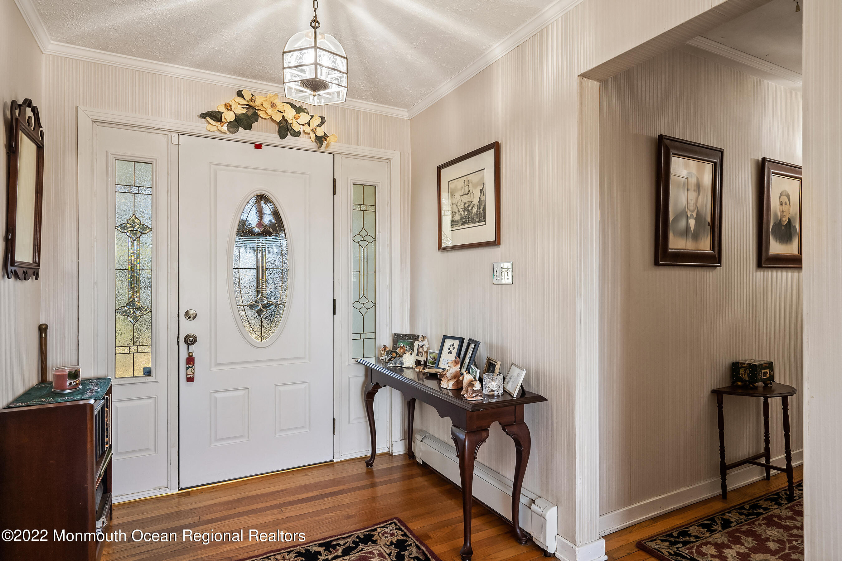 94 Old York Road Chesterfield, NJ 08515 - Photo 4 of 51 Foyer