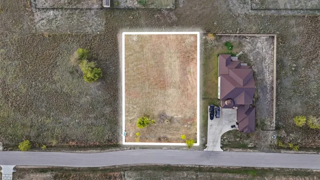 a view of a bathroom