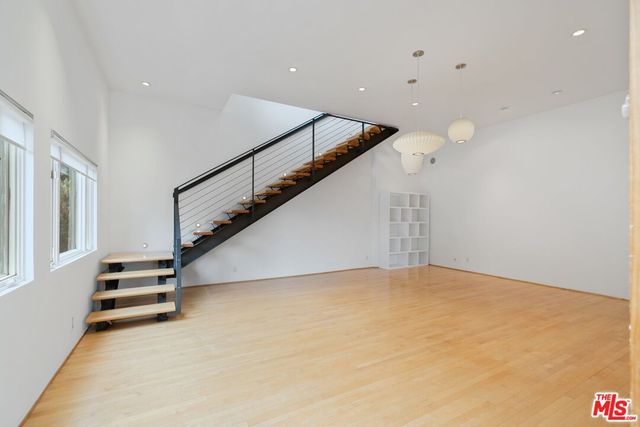 $7,500 | 5669 Tuxedo Terrace, Los Angeles, CA 90068